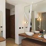 Отель Lyo Ii Boutique