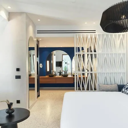 Lyo Ii Boutique